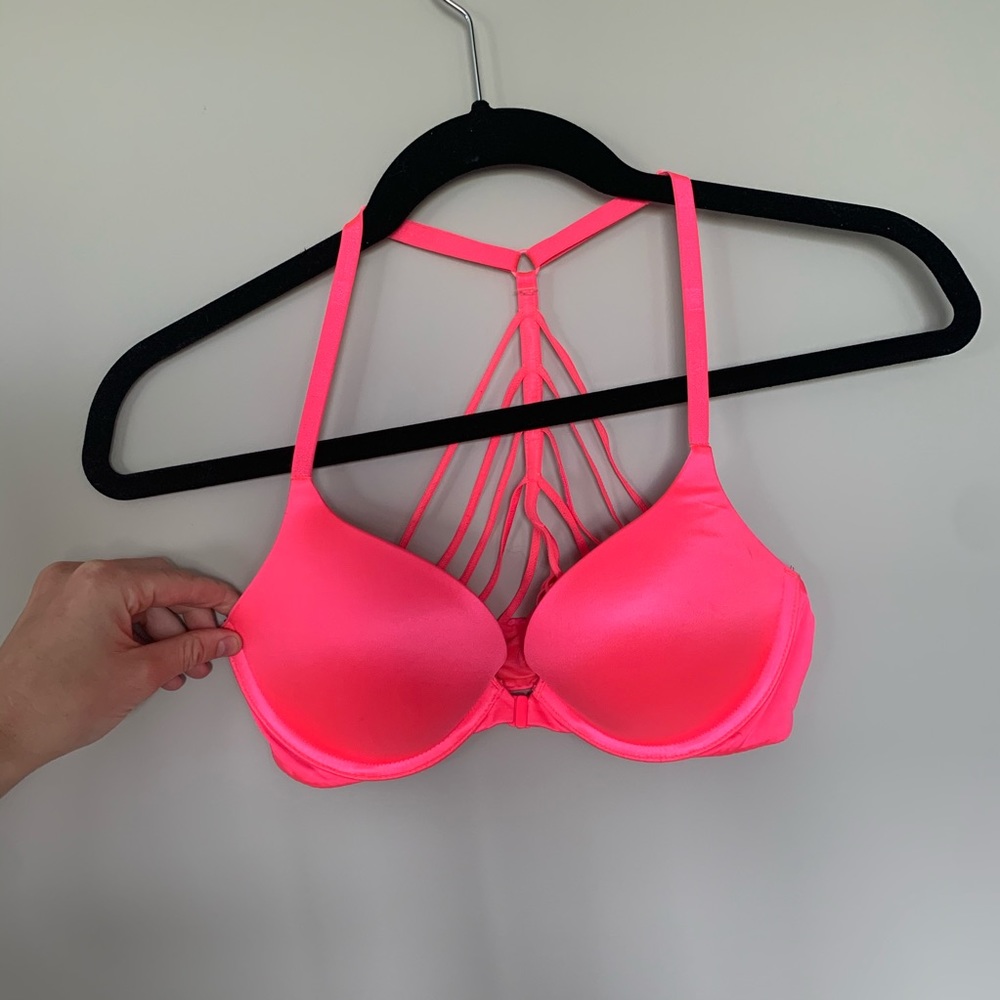 Hot pink Victoria Secret Bra (Worn twice)